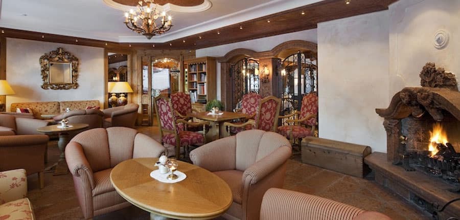 switzerland_zermatt_hotel-schonegg_bar