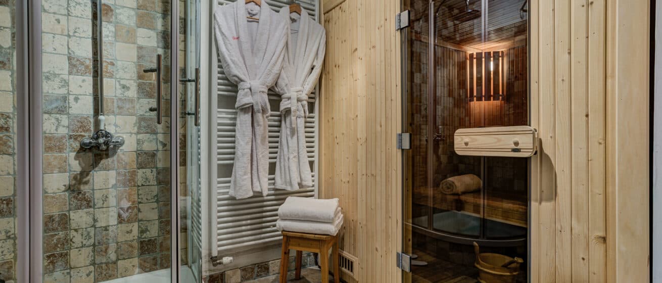 Amanjena-Steam-Room-Area-1310x560