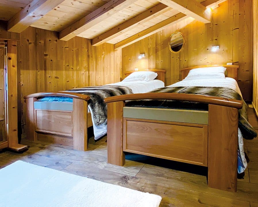 CHALET-KITZ-BEDROOM-898x719