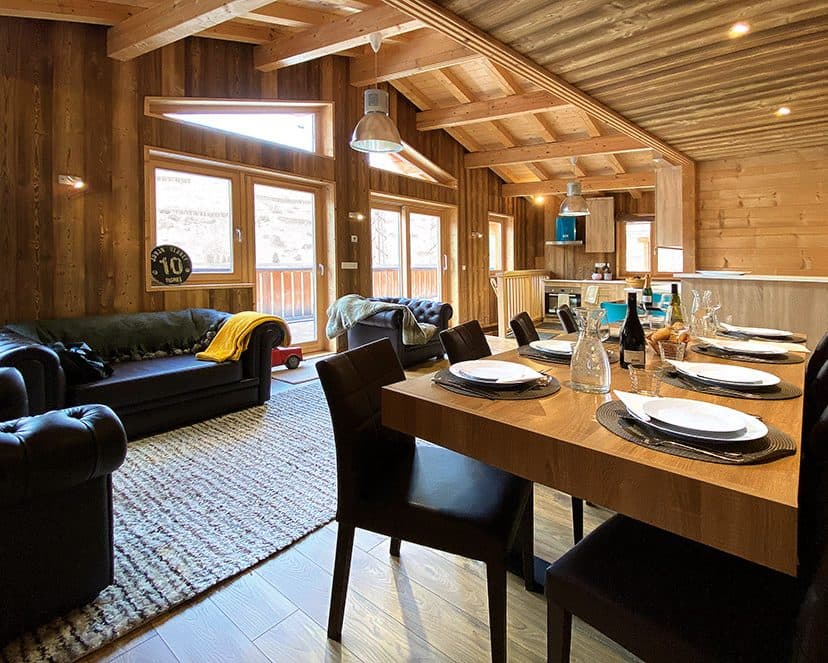 CHALET-KITZ-LOUNGE-1-828x663