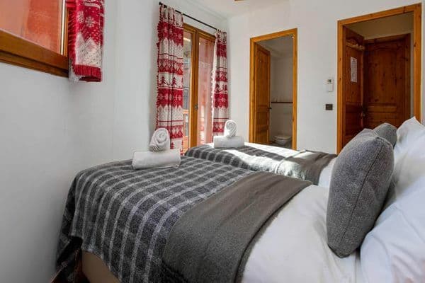 chalet-arsellaz-cushions