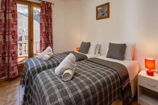 chalet-arsellaz-singles