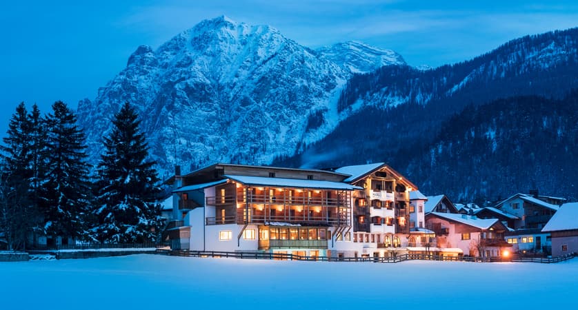 hotel-mareo-external-2