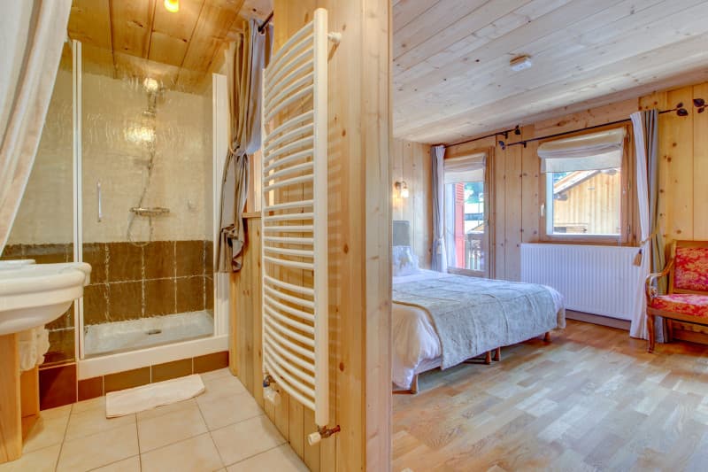 chambre_lapiaz_sdb-800x533