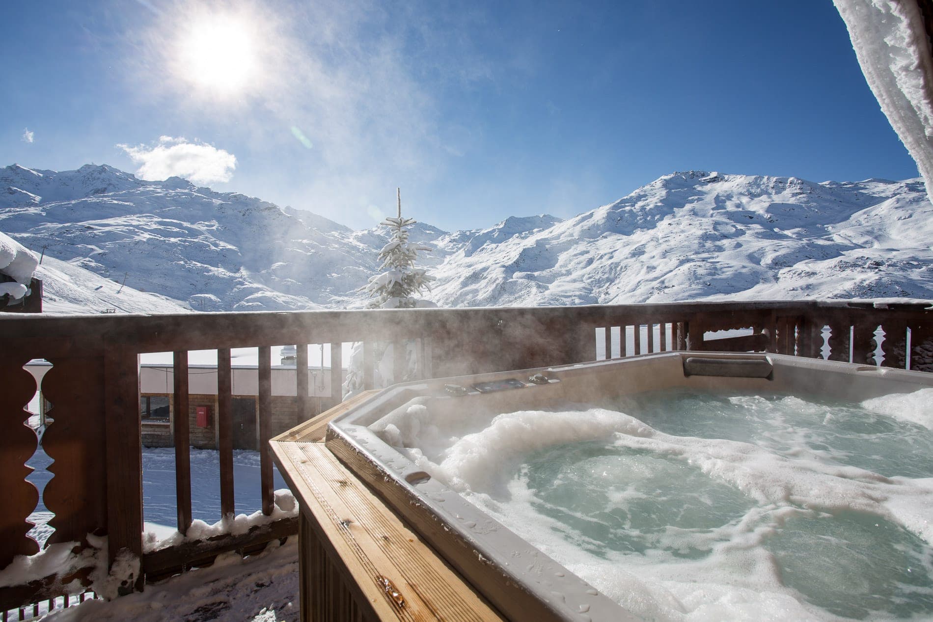 Chalet-Genevieve-Hot-Tub