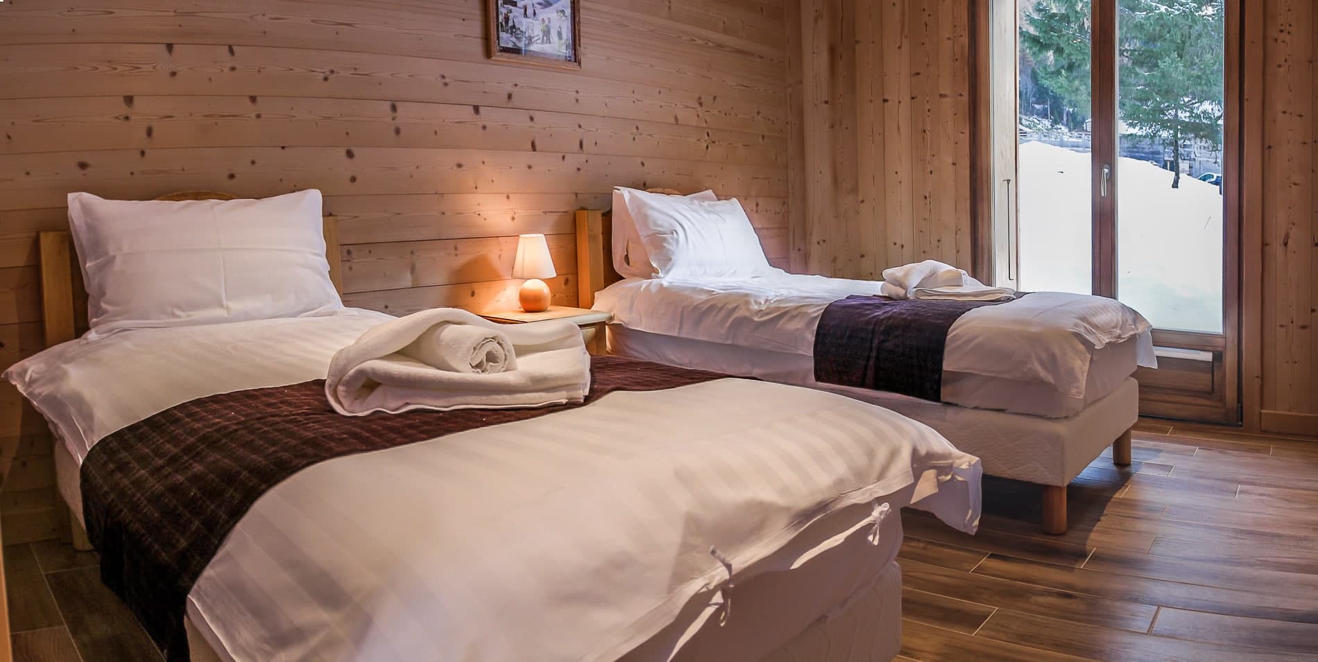 Chalet-Perce-Neige-Bedroom-1