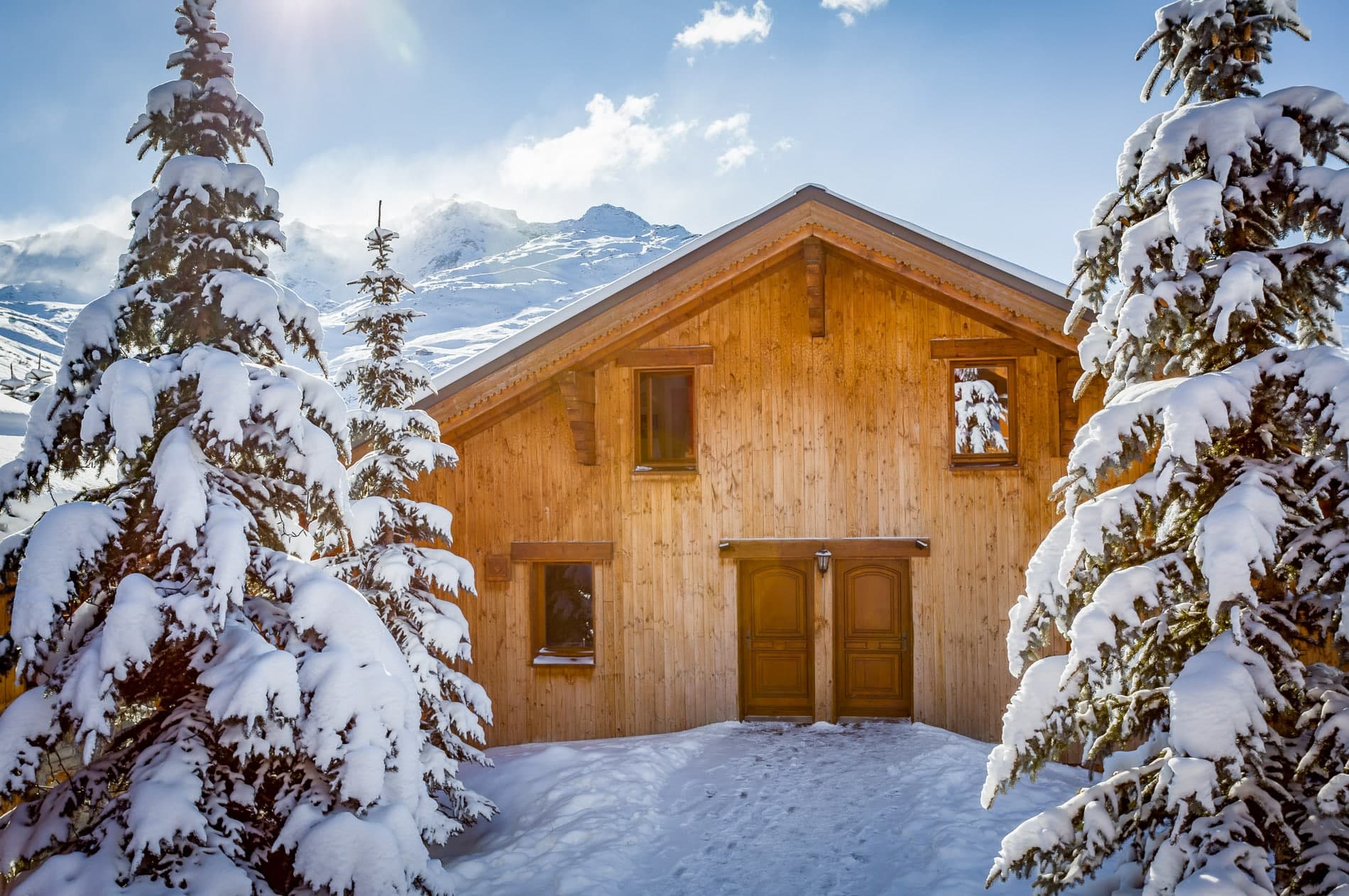 Chalets-Imogen-left-and-Susanna