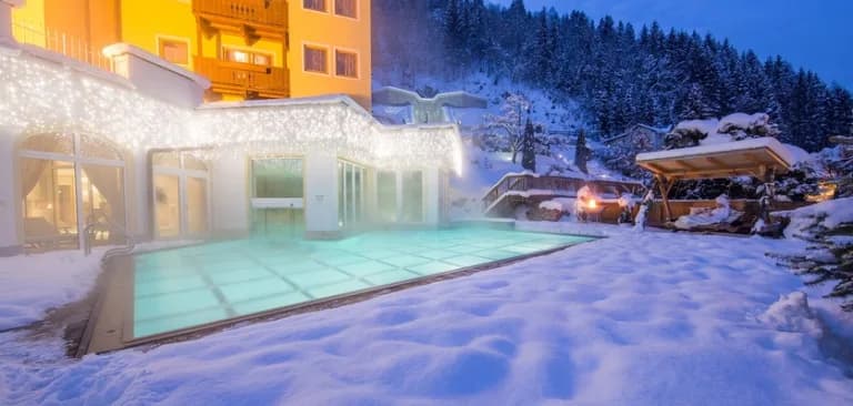 alpenblick_pool_winter17-1