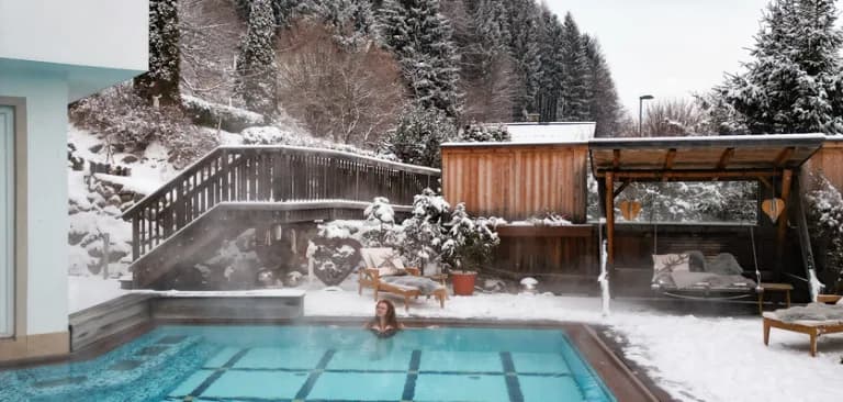 f0085927-3b36-4cbe-9c17-337c97e9b350