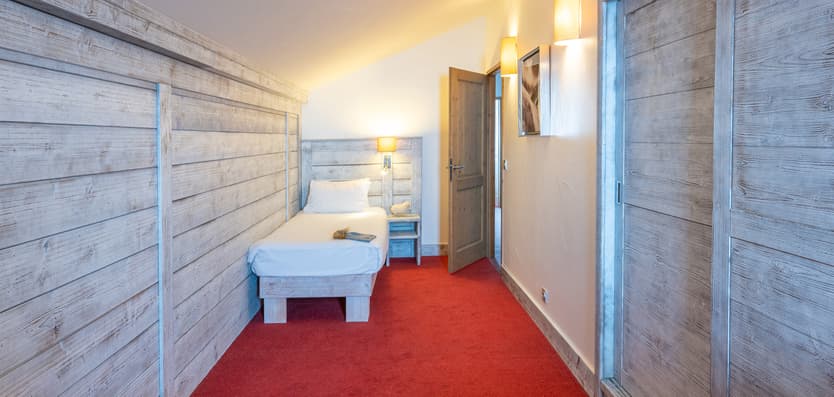 hôtel_laiguille_percée_-_chambre_002-1