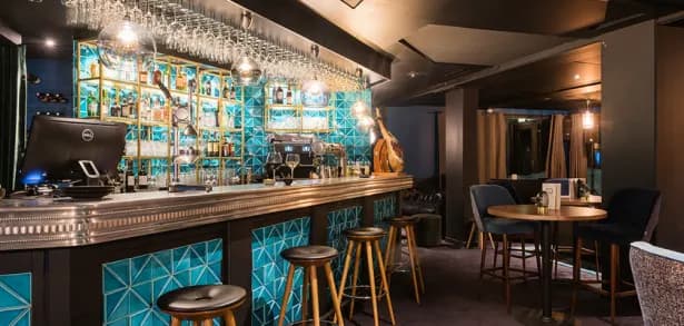 cf7-i-le-zinc-wine-bar