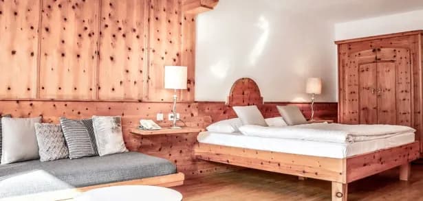 doppelzimmer_hahnenkamm_bett