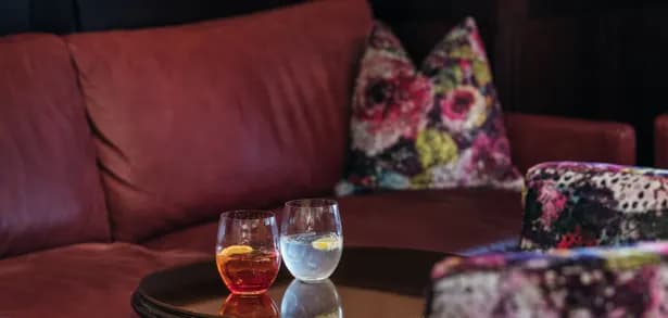 hotel-post-st-anton-austria-lounge