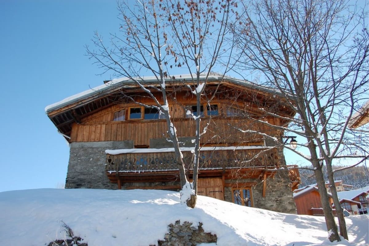 Chalet La Vielle Maison outside