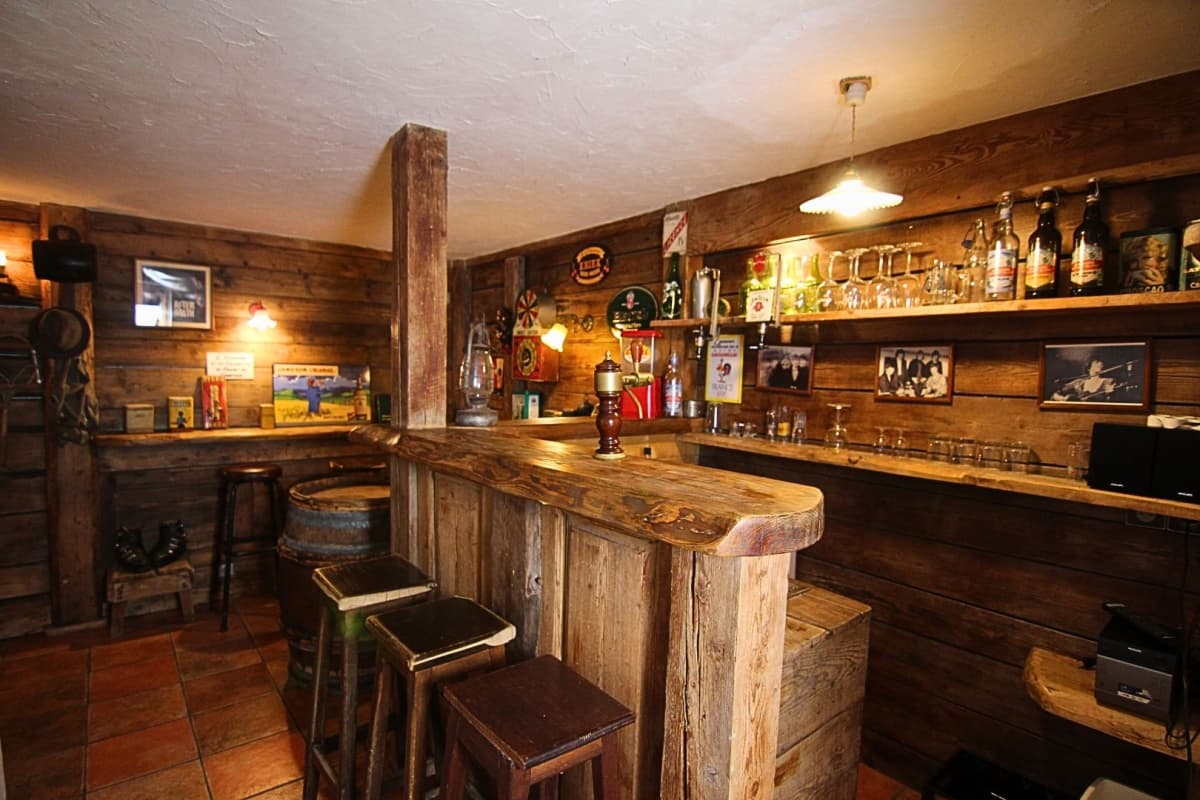 Chalet Le Vieux bar