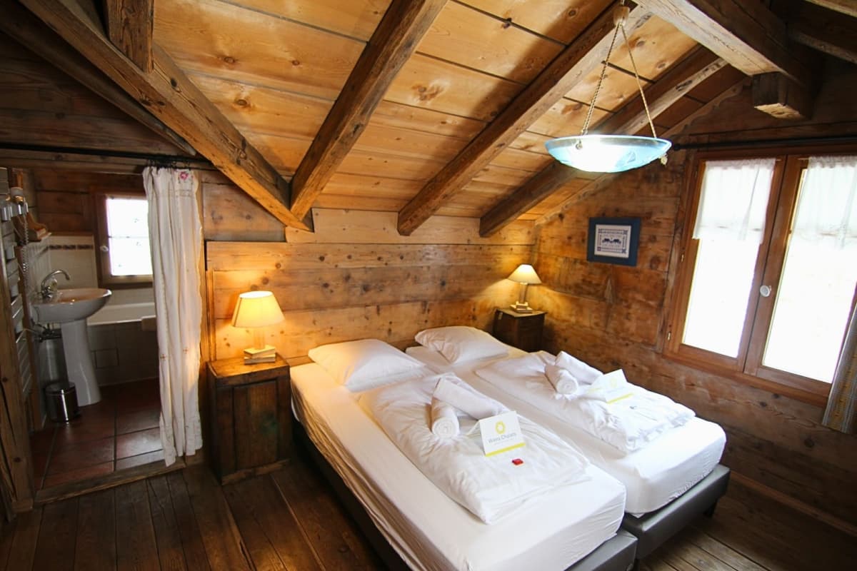 Chalet Le Vieux bedroom