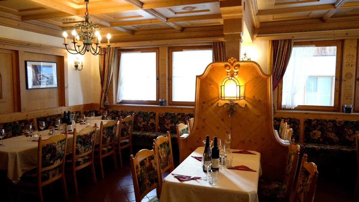 Chalet Tiroler Hof dining room