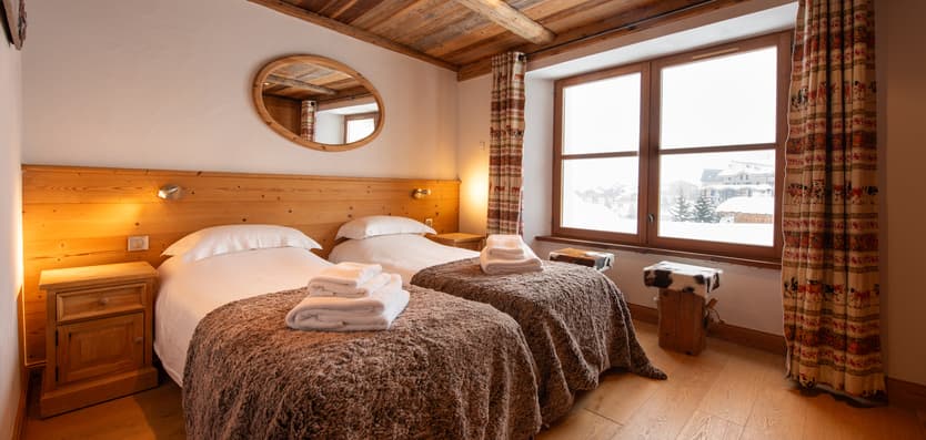 bedroom-1 chalet La Rocheure