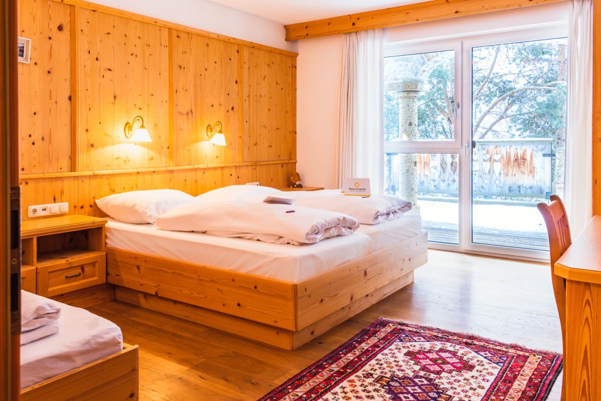 4-slaapkamer-5__ScaleWidthWzEyMDBd