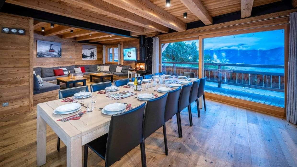 luxury-ski-chalet-woodpecker-dining2