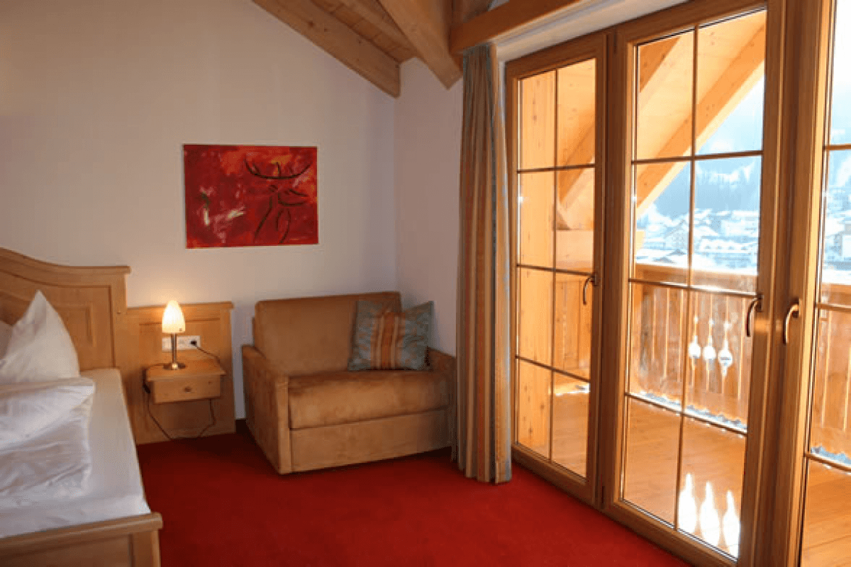 4-slaapkamer-5__ScaleWidthWzEyMDBd