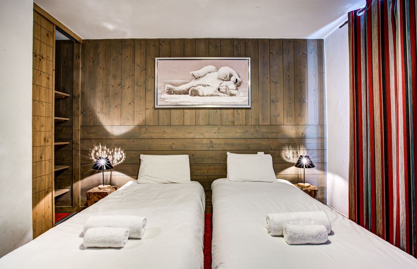 chambre-almes2-alpapart-tignes