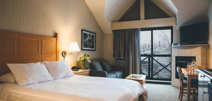 deluxe-studio-1-queen-sofabed