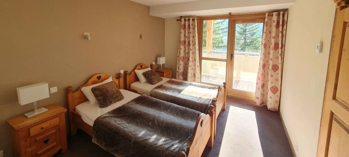 50330c6c5d06f773e6e495226592f7aa