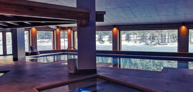 hotel_au_charmant_petit_lac_spa_pools