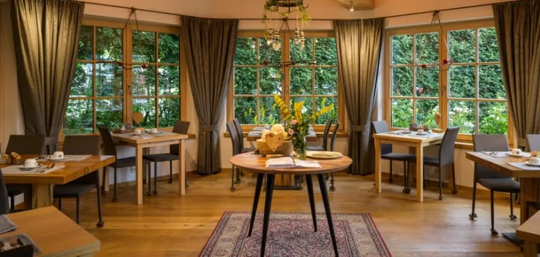 hotel_flora_ellmau_dining_room-3