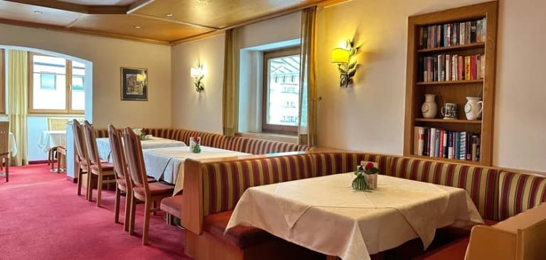 hotel_resch_kitzbuhel_dining_room-3