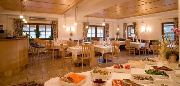 pension-angelo-dining-room