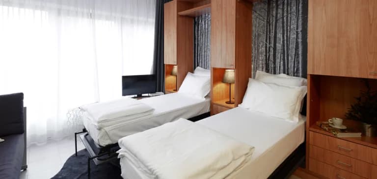 studio_superior_bedroom