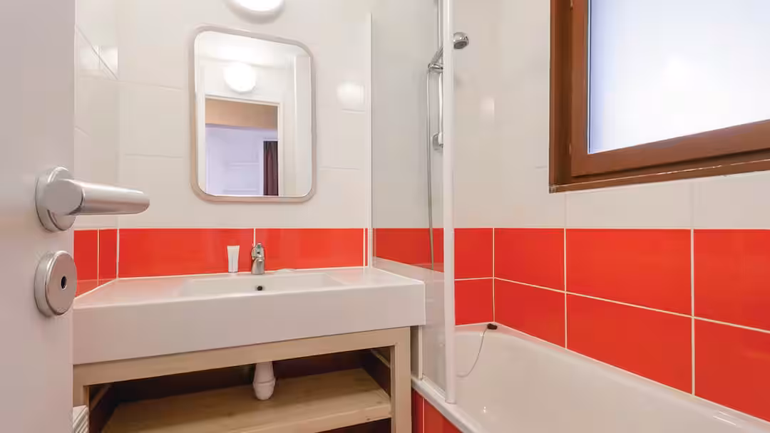 FRA_AVO_002_12WebOriginalCompressed (2)