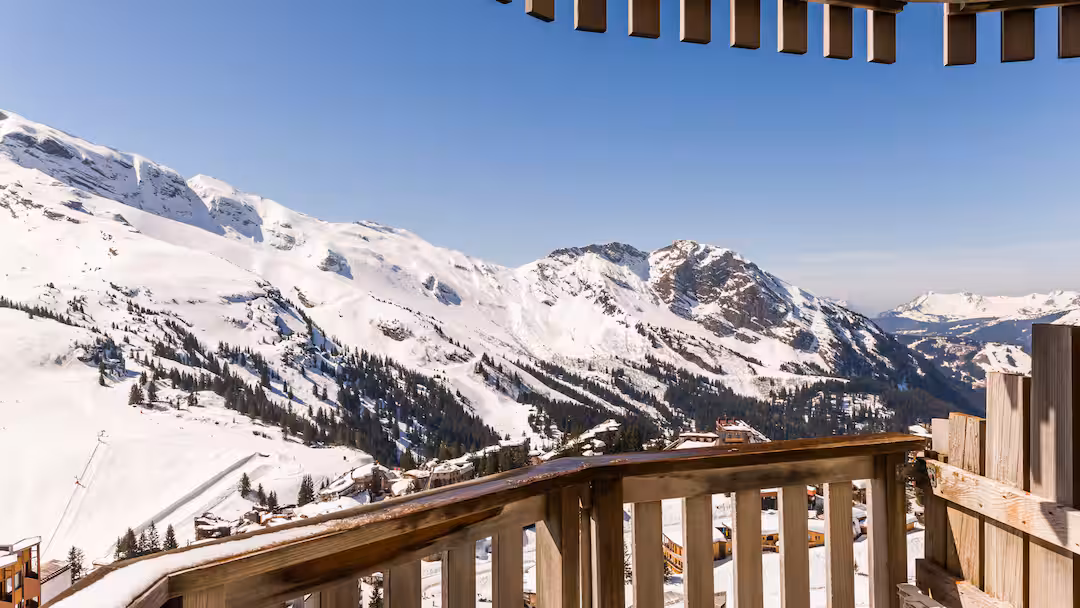 FRA_AVO_002_15WebOriginalCompressed (1)