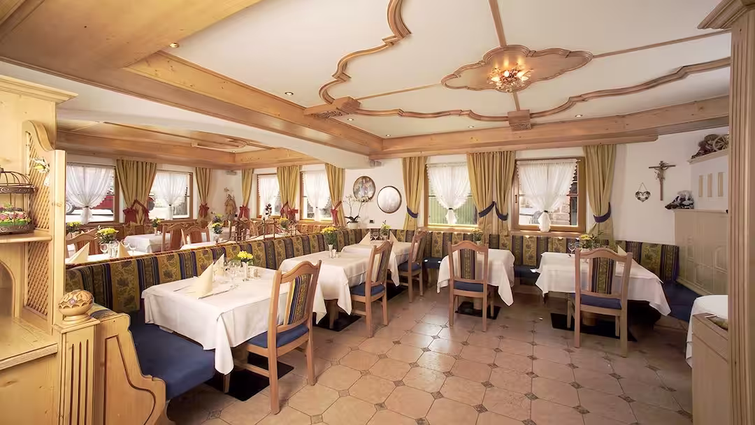 ITA_SEL_014_15WebOriginalCompressed