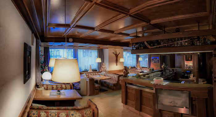 ITA_VAL_024_12WebOriginalCompressed