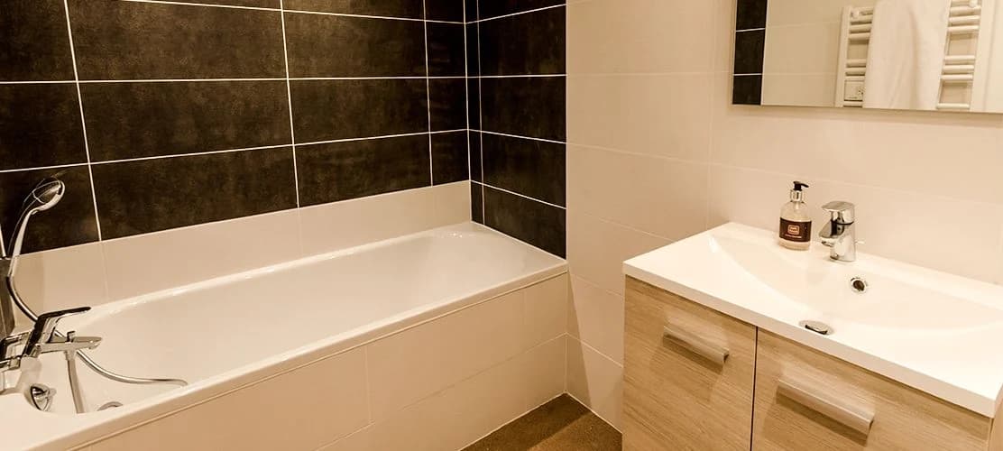 dc96ea7586f048cb3e1c798e29911693