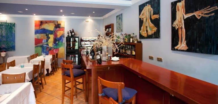 hotel-montane-reataurant-_-bar