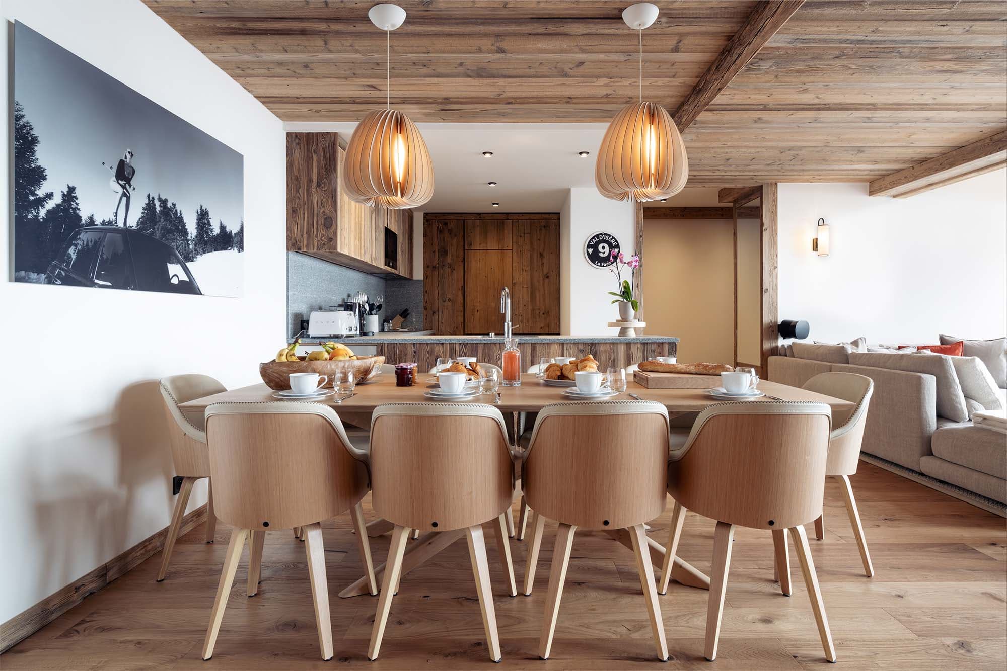 Chalet_Arda_dining_kitchen_1