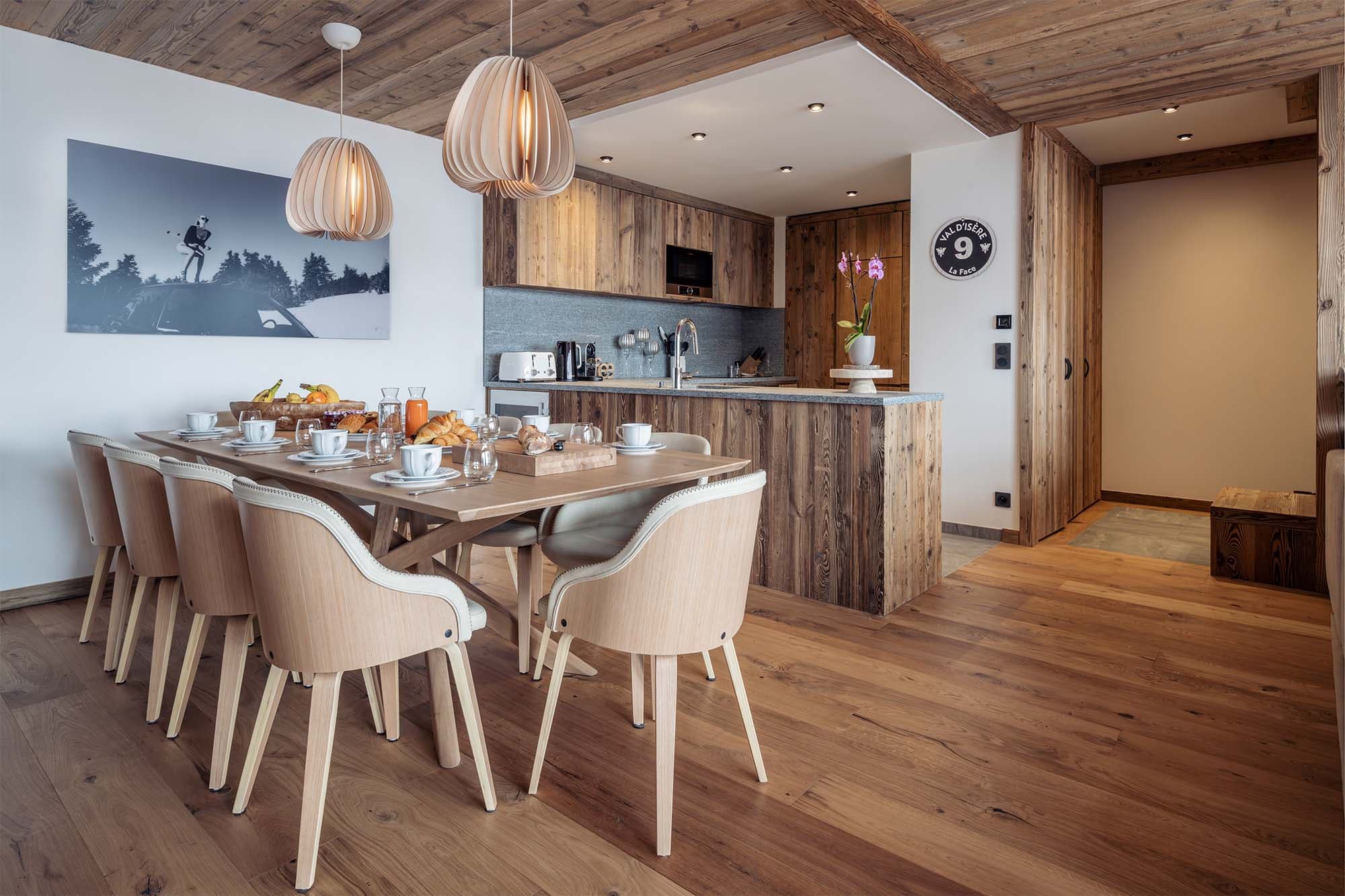 Chalet_Arda_dining_kitchen_2