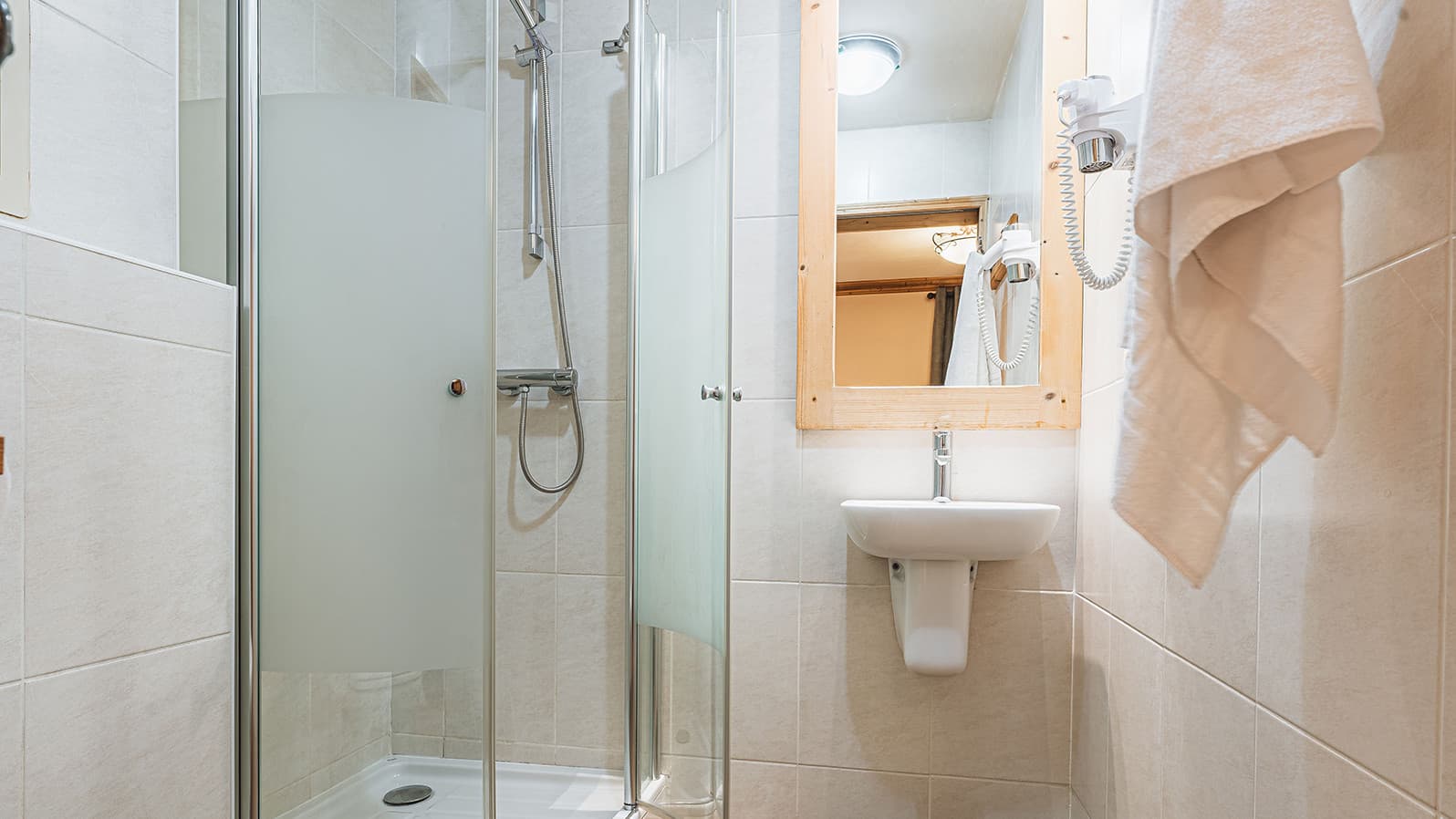 jakub-bathroom-2_20887