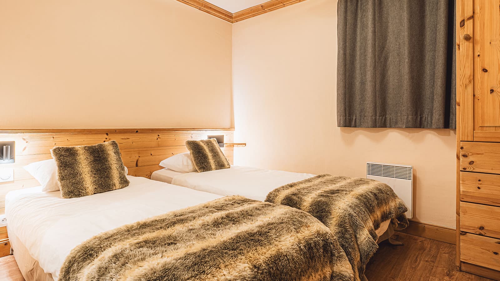 jakub-bedroom-4_20891