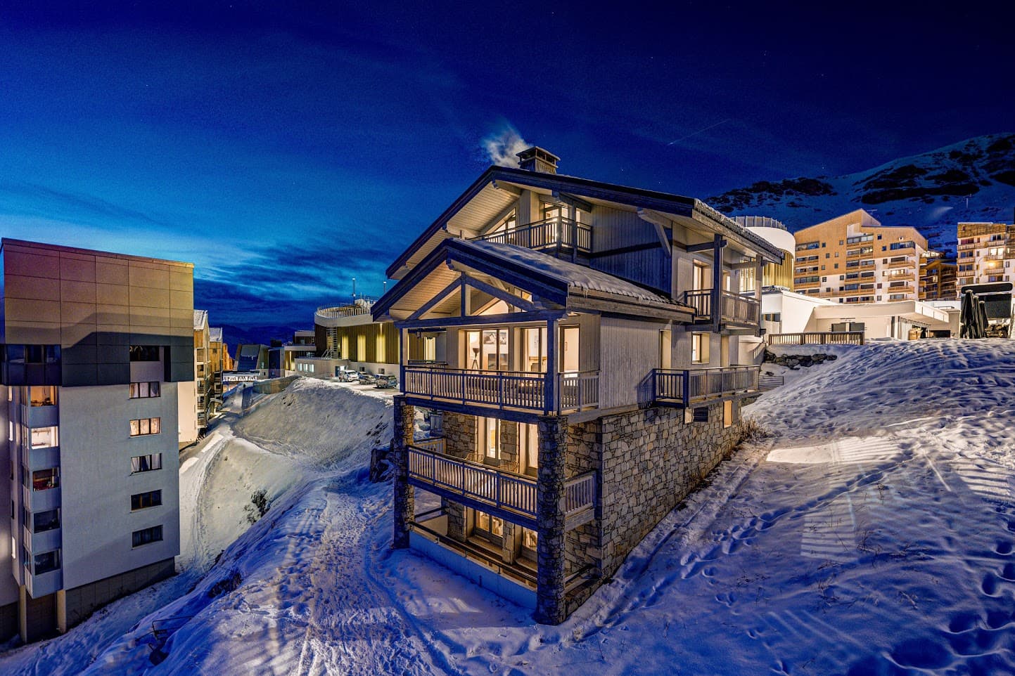 VTH Chalets Exterior