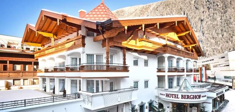 berghof-exterior-winter