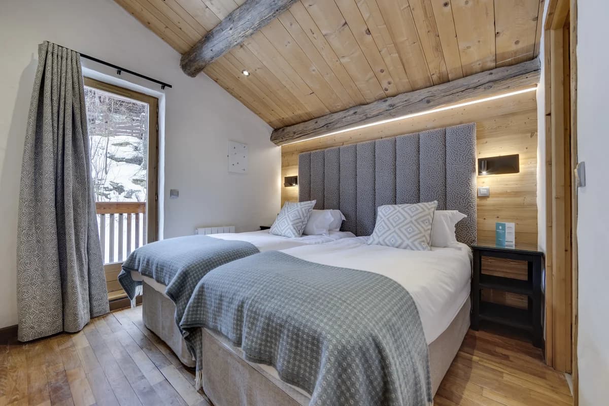 11773_c=(0,0,2047,1365)_w=1200_h=800