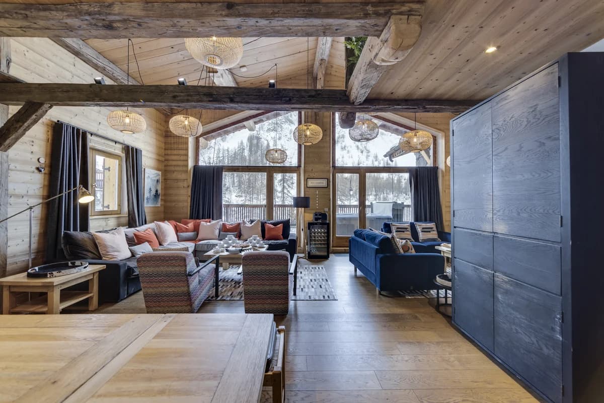 11887_c=(0,0,2047,1365)_w=1200_h=800