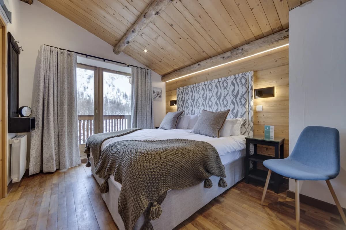 12007_c=(0,0,2047,1365)_w=1200_h=800