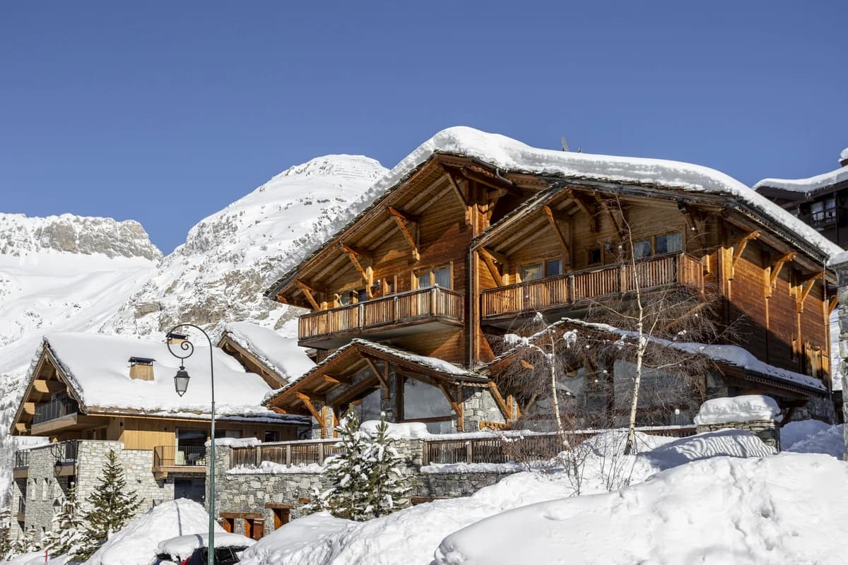 12226_c=(0,0,2047,1365)_w=1200_h=800