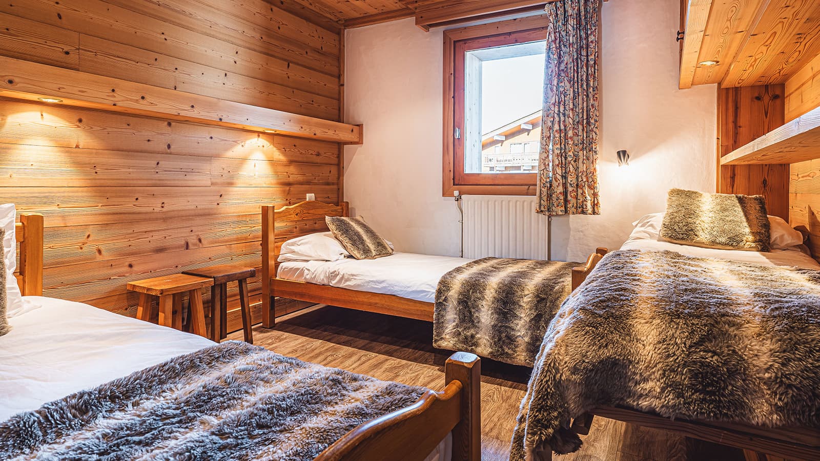 elodie-bedroom-1_20833